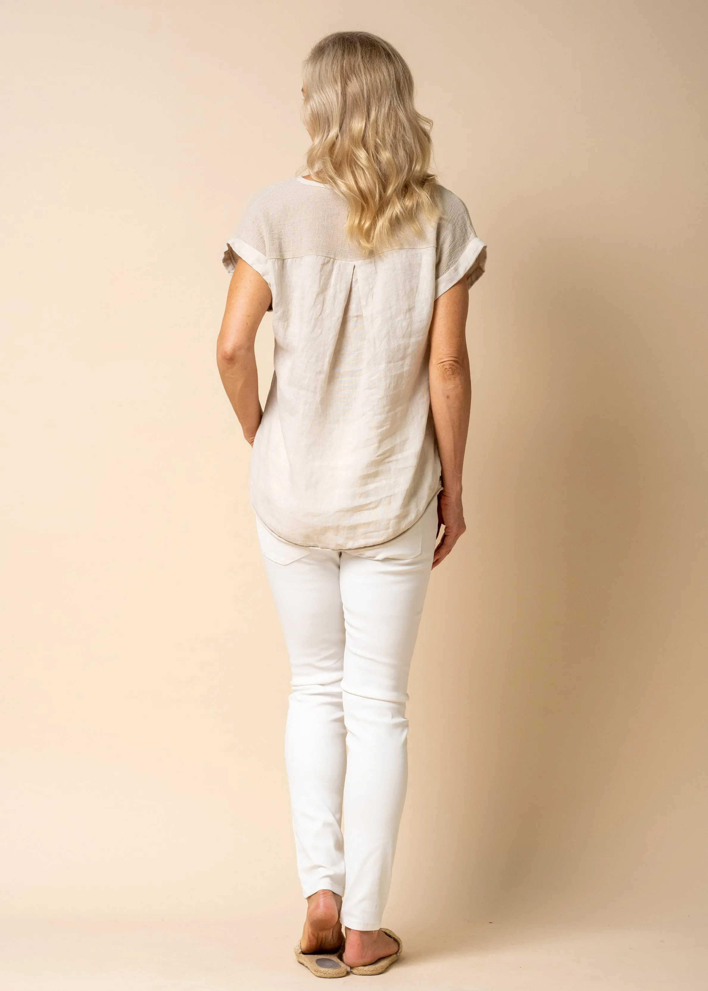 Ruthie Linen Blend Top in Latte